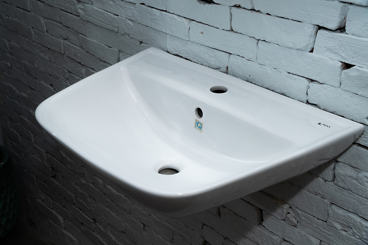 Chậu rửa lavabo treo tường INAX L-297V (L297V) (L-297VFC)